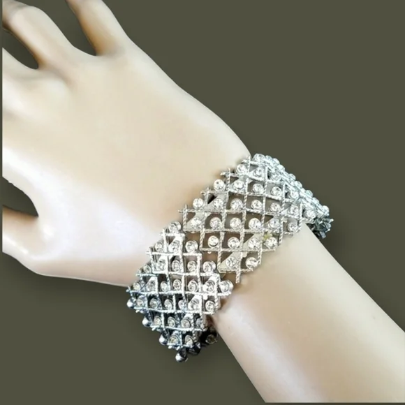 Vintage Clear Rhinestone Silver Tone Metal Stretch Metal Cuff Bracelet - Picture 2 of 12
